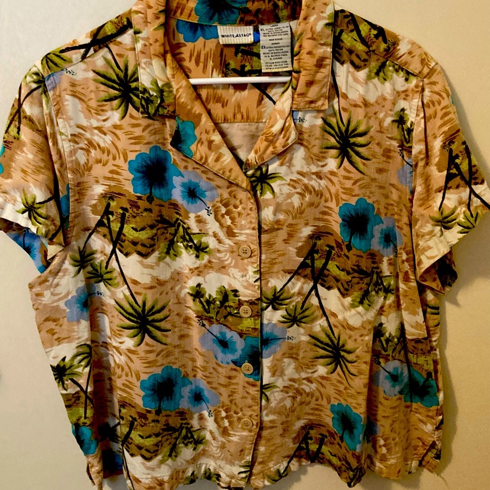 Extra large (16/18) button up blouse on beiges, blues & black